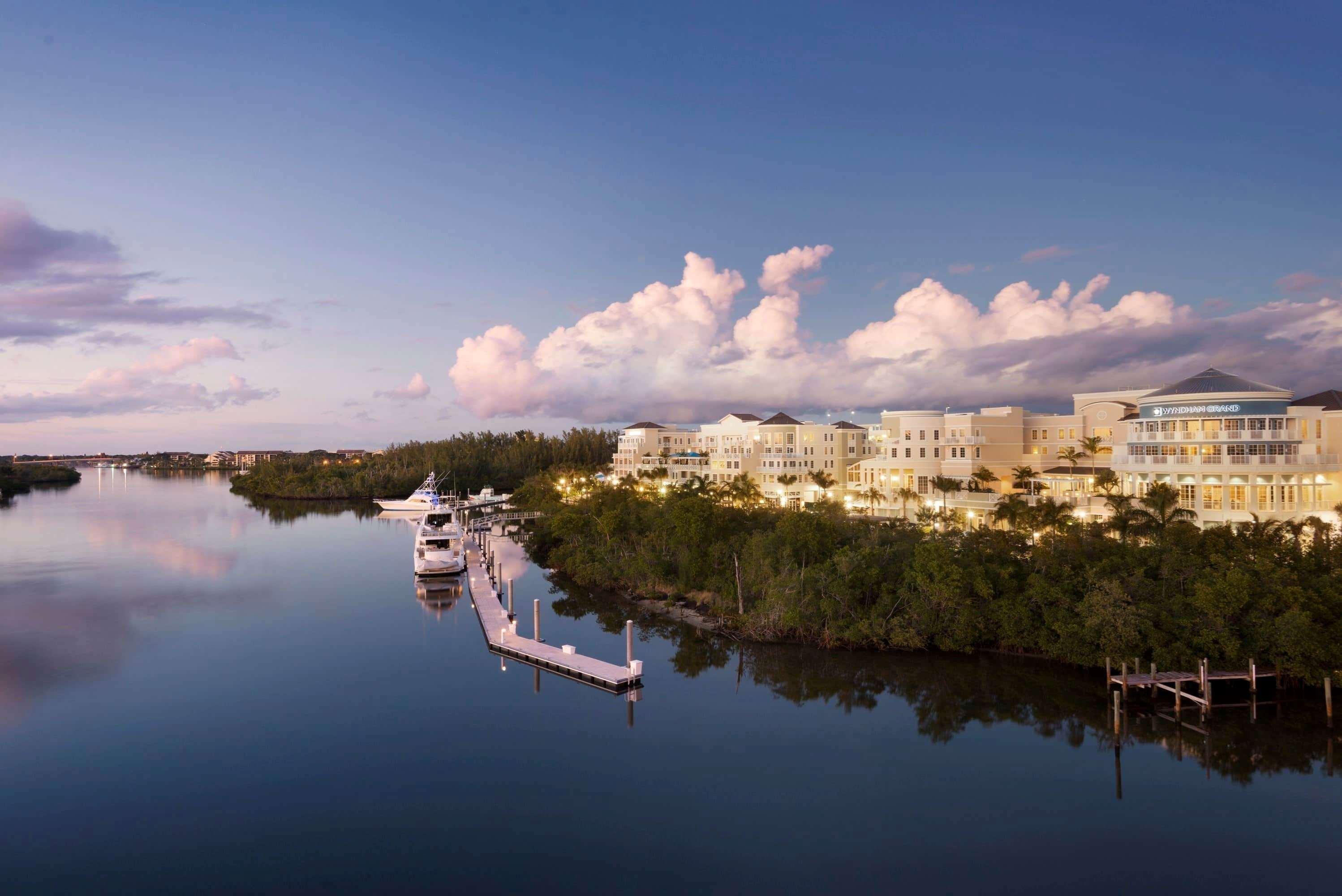 Wyndham Grand Jupiter At Harbourside Place Eksteriør billede